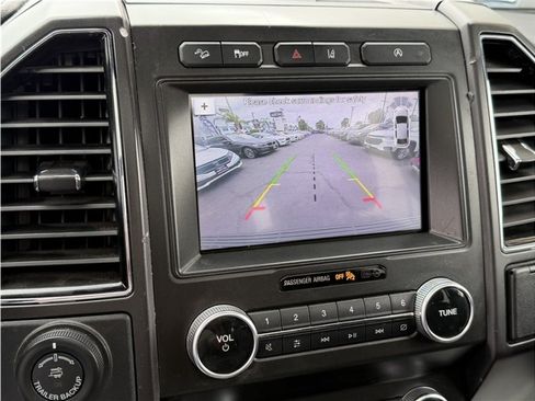 Used 2019 Ford Expedition Limited w/ Equipment Group 301A AWD/4WD image 43