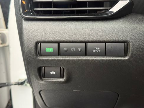 Used 2024 Nissan Sentra SV image 15