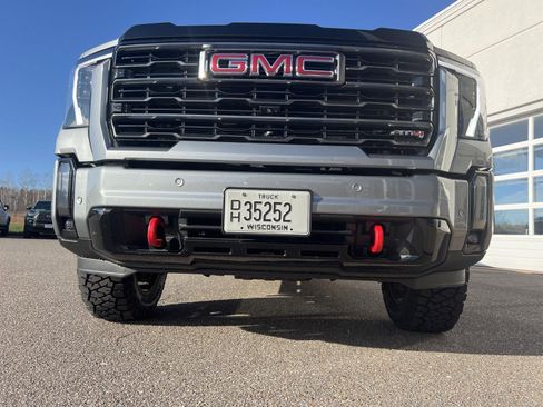 Used 2024 GMC Sierra 2500 AT4 w/ AT4 Premium Plus Package image 11