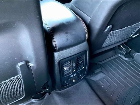Used 2021 Dodge Durango R/T w/ Blacktop Package RWD image 12