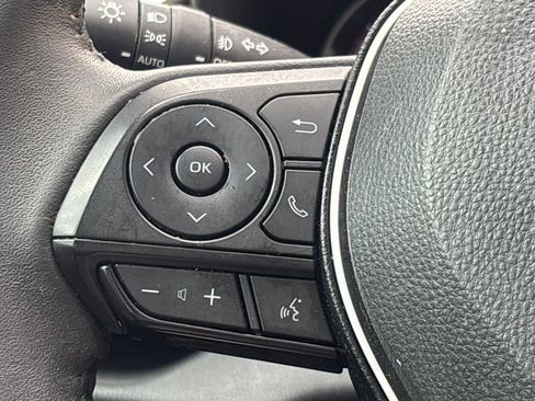 Used 2023 Toyota RAV4 XLE Premium image 20