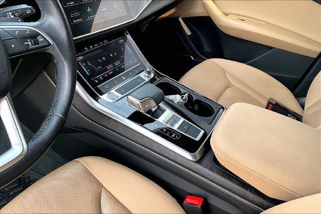 Used 2021 Audi Q8 Premium Plus w/ Premium Plus Package AWD/4WD image 14
