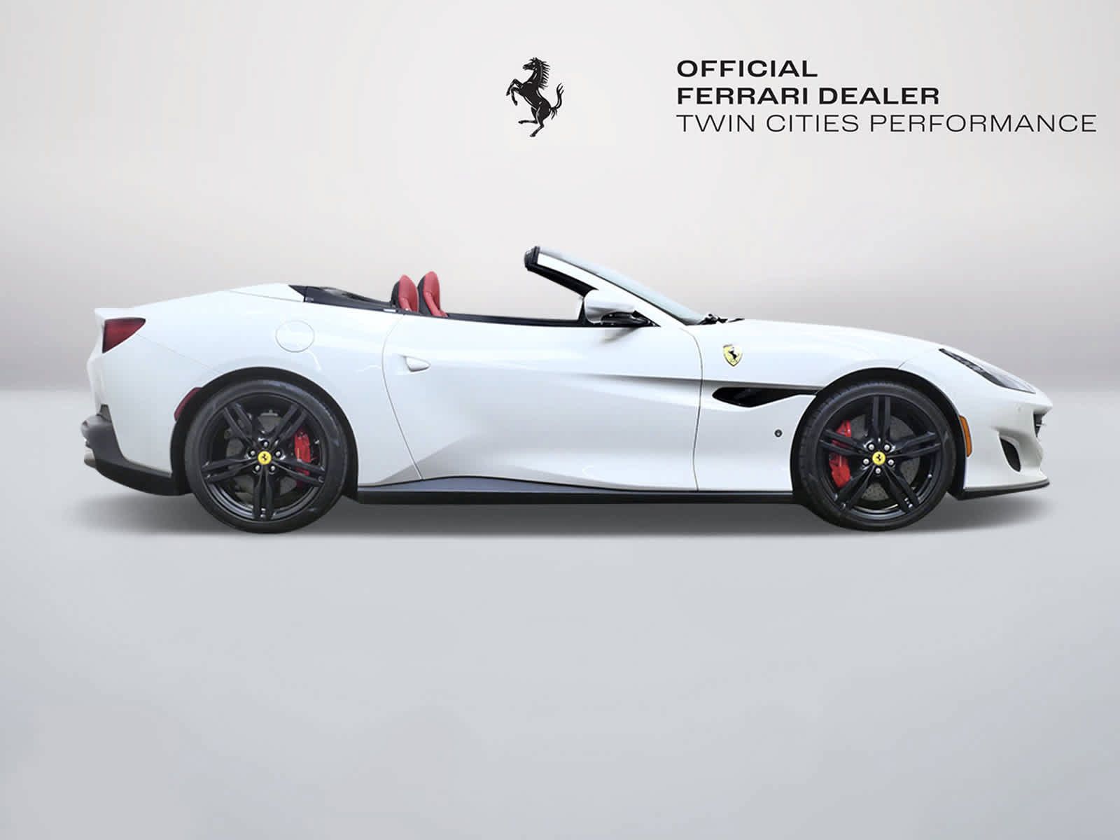 Certified 2019 Ferrari Portofino RWD image 11