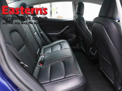 Used 2019 Tesla Model 3 Standard Range RWD image 16