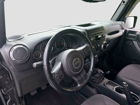 Used 2015 Jeep Wrangler Unlimited Sport w/ Quick Order Package 23S AWD/4WD image 10