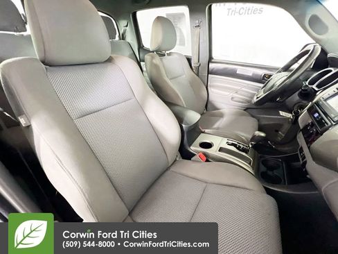 Used 2012 Toyota Tacoma 4x4 Double Cab image 17