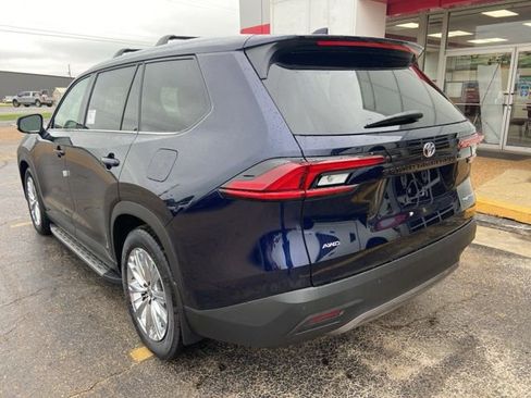 New 2026 Toyota Grand Highlander AWD image 3