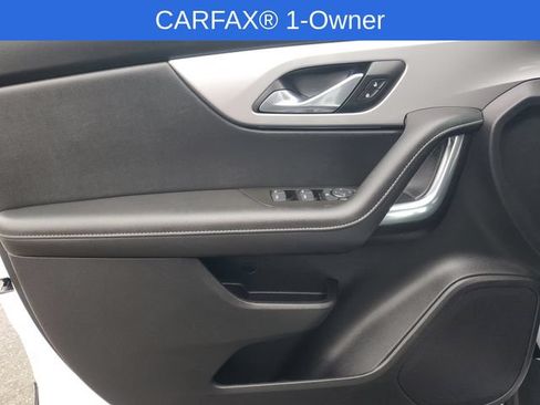 Used 2025 Chevrolet Blazer LT AWD/4WD image 9