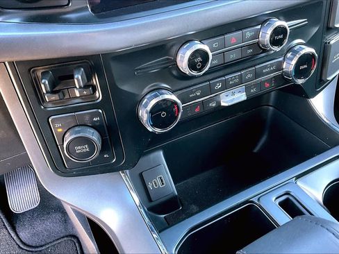 Used 2025 Ford F150 XLT w/ Equipment Group 302A MID image 35