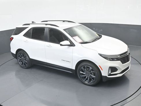 Used 2023 Chevrolet Equinox RS image 55