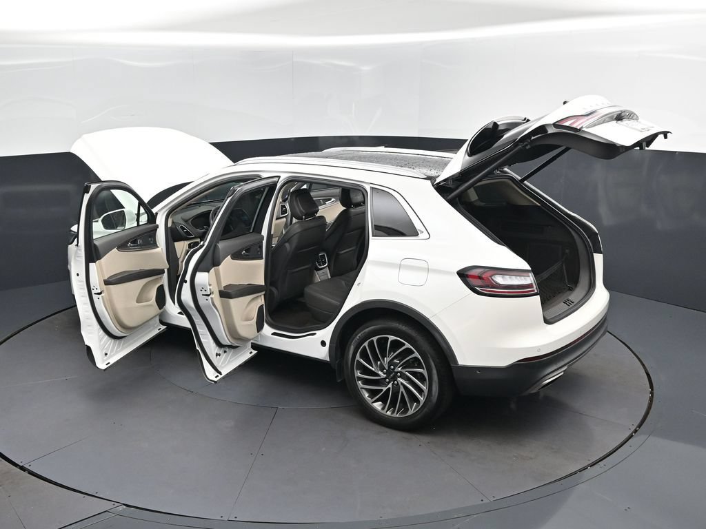 Used 2020 Lincoln Nautilus Reserve w/ Equipment Group 201A FWD image 47