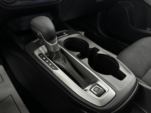 Used 2025 Chevrolet Trax LS image 33