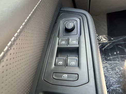 Used 2024 Volkswagen Atlas Cross Sport SE w/ Panoramic Sunroof Package AWD/4WD image 30