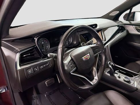 Used 2022 Cadillac XT6 Sport w/ Technology Package AWD/4WD image 11