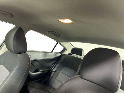 Used 2017 Kia Forte LX w/ LX Popular Package image 13
