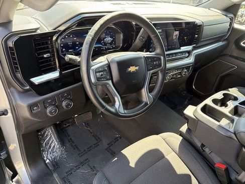 Used 2025 Chevrolet Silverado 1500 LT AWD/4WD image 9