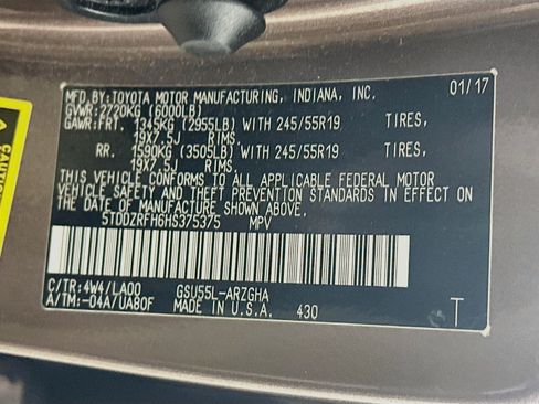 Used 2017 Toyota Highlander Limited Platinum AWD/4WD image 12