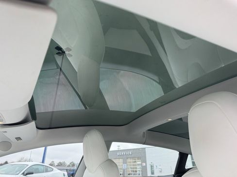 Used 2019 Tesla Model 3 Performance image 17