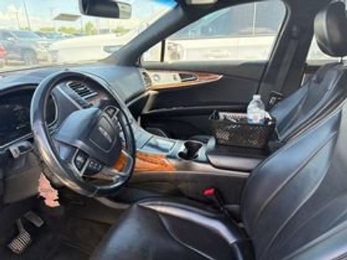 Used 2020 Lincoln Nautilus Reserve AWD/4WD image 3