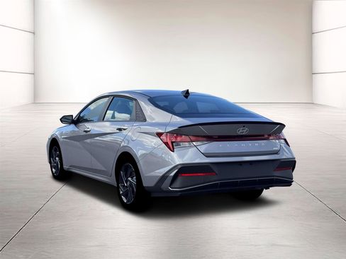 New 2026 Hyundai Elantra Sport image 5