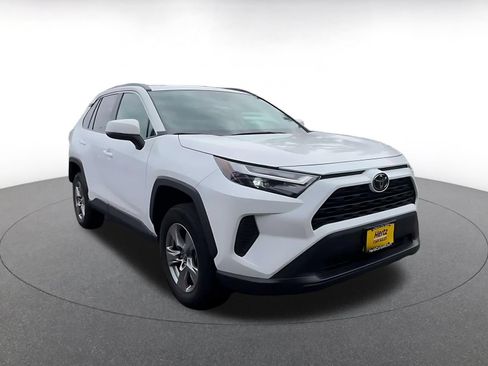 Used 2025 Toyota RAV4 XLE w/ Convenience Package AWD/4WD image 3