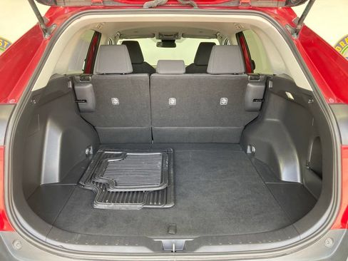 Used 2024 Toyota RAV4 LE AWD/4WD image 21
