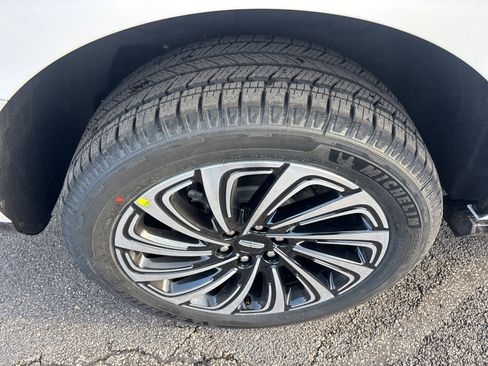 New 2026 Lincoln Navigator L Black Label image 10