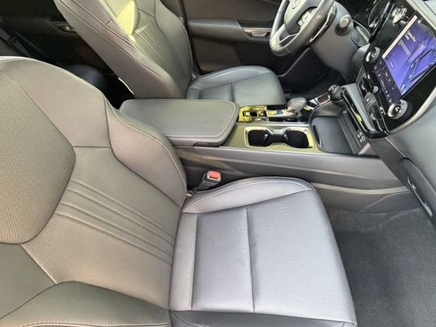 Used 2024 Lexus NX 250 FWD w/ Cold Area Package image 42
