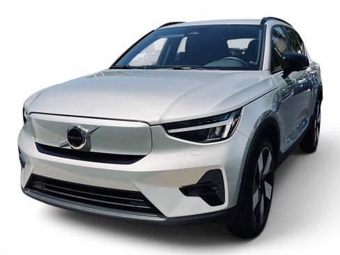 Used 2023 Volvo XC40 Recharge Ultimate AWD/4WD image 5