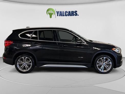 Used 2017 BMW X1 xDrive28i w/ Premium Package AWD/4WD image 6