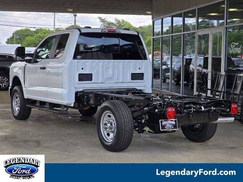 New 2025 Ford F350 XL w/ XL Chrome Package image 2
