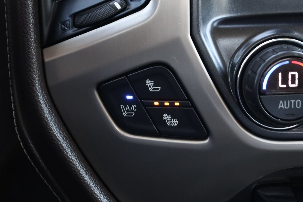 Used 2015 GMC Sierra 2500 Denali w/ Duramax Plus Package AWD/4WD image 35