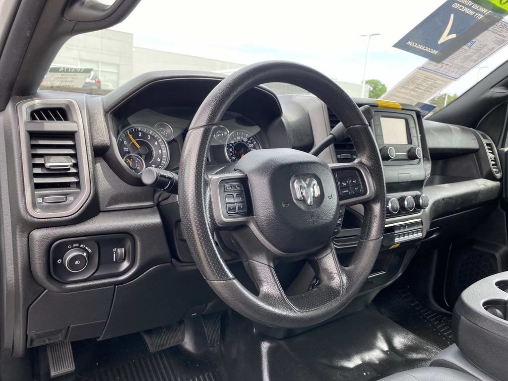 Used 2022 RAM 4500 Tradesman RWD image 16