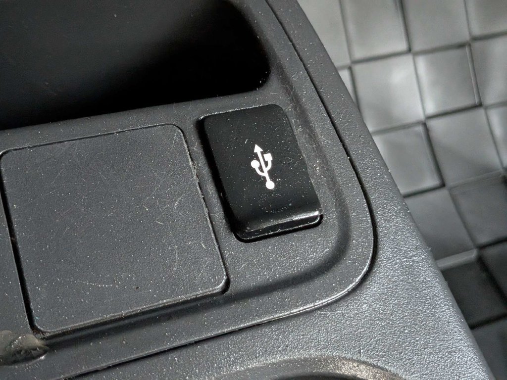 Used 2024 Mitsubishi Mirage ES FWD image 21
