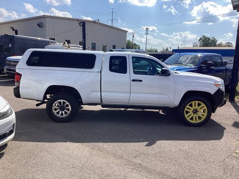Used 2021 Toyota Tacoma SR RWD image 8