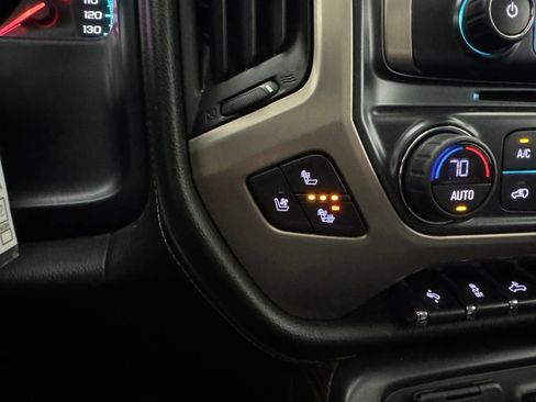 Used 2017 GMC Sierra 2500 Denali w/ Duramax Plus Package AWD/4WD image 34