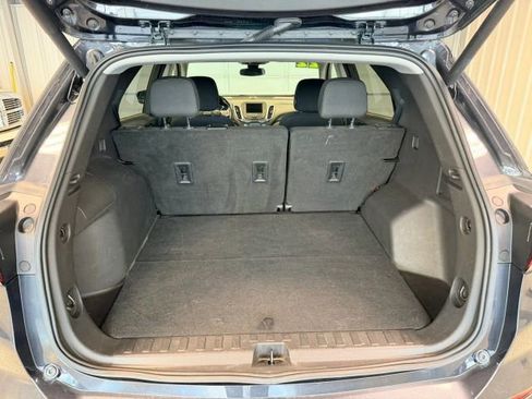 Used 2022 Chevrolet Equinox LT FWD image 12