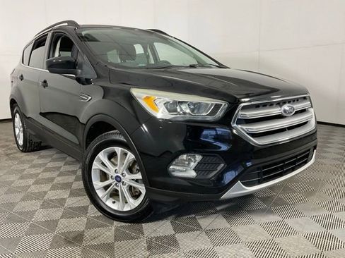 Used 2017 Ford Escape SE w/ Equipment Group 201A image 47