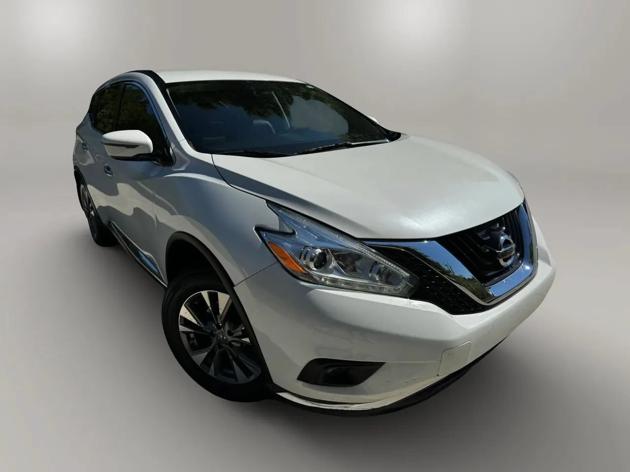 Used 2016 Nissan Murano SV w/ Cargo Package FWD image 2