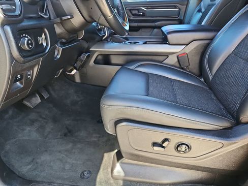 Used 2021 RAM 1500 Big Horn w/ Built-to-serve Edition image 18