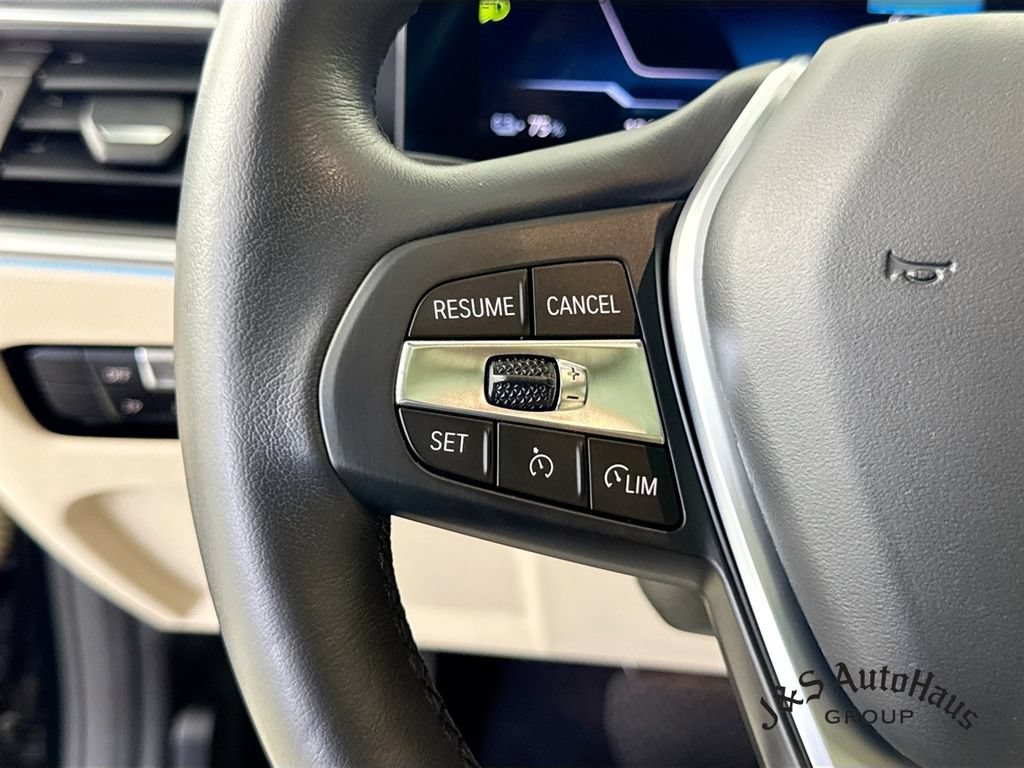 Used 2023 BMW i4 eDrive40 w/ Premium Package RWD image 13