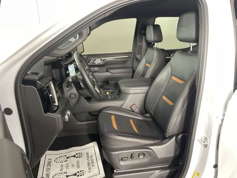 Used 2025 GMC Sierra 1500 AT4 w/ Technology Package image 19