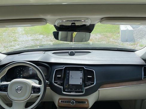 Used 2016 Volvo XC90 T8 Inscription w/ Vision Package AWD/4WD image 7