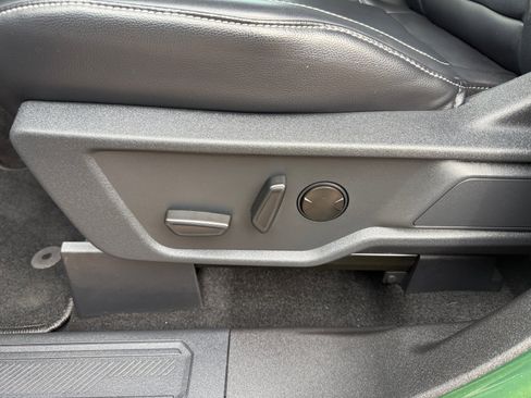 Used 2025 Ford Bronco Outer Banks image 15