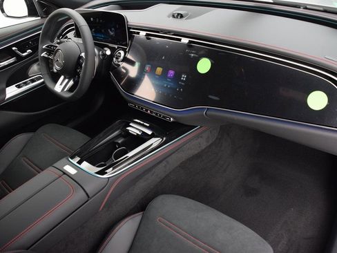 New 2026 Mercedes-Benz E 53 AMG e 4MATIC Sedan image 14