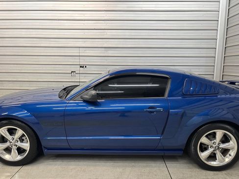 Used 2008 Ford Mustang GT Premium RWD image 7