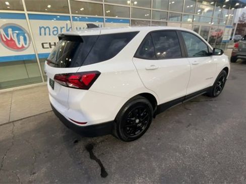 Certified 2022 Chevrolet Equinox LS w/ LS Convenience Package image 8