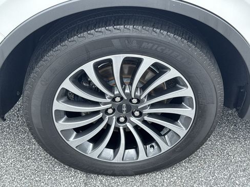 Used 2023 Lincoln Aviator Reserve w/ Equipment Group 201A RWD image 21