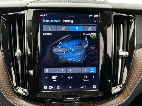 Certified 2022 Volvo XC60 T8 Inscription Expression image 19
