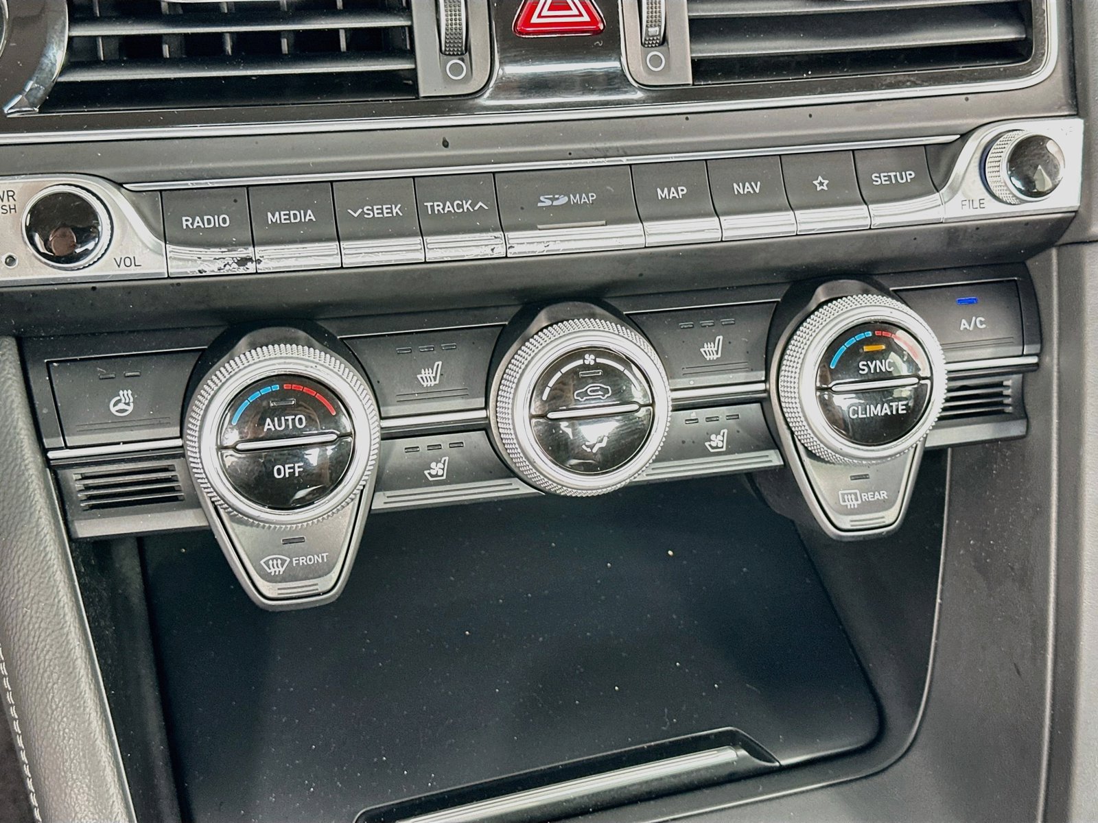 Used 2019 Genesis G70 3.3T Advanced AWD/4WD image 20